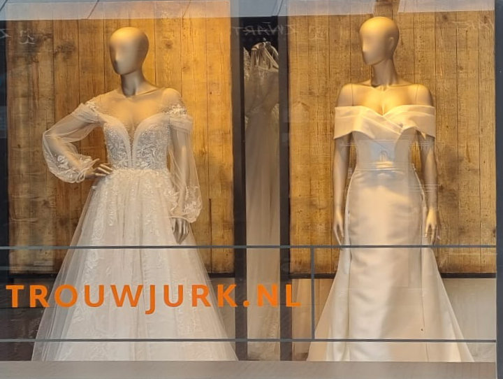 Etalage Trouwjurk.nl Hoorn